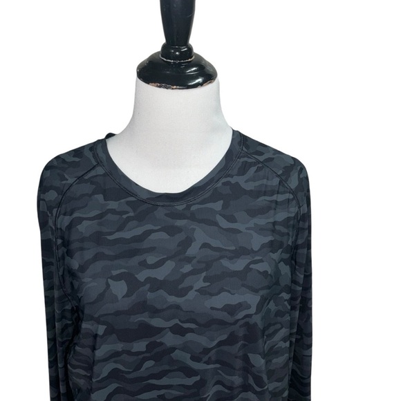 Lululemon Women’s Size 6 Rise and Run Long Sleeve Active Shirt Black Gray Camo - Picture 2 of 7